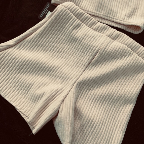 Short set - Picture 4 of 5